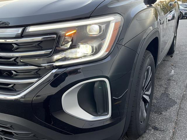 new 2026 Volkswagen Atlas car, priced at $40,733