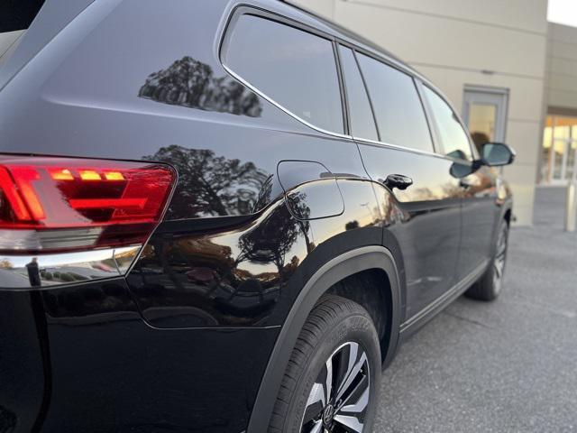 new 2026 Volkswagen Atlas car, priced at $40,733