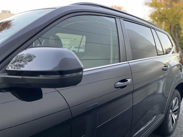 new 2026 Volkswagen Atlas car, priced at $40,733