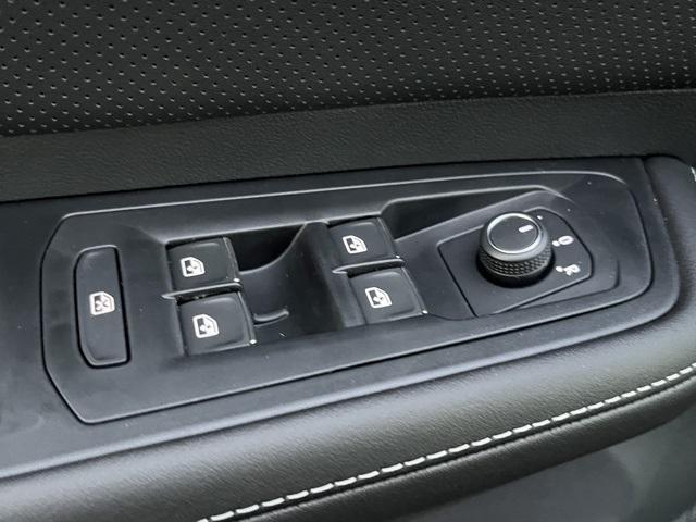 new 2026 Volkswagen Atlas car, priced at $40,733