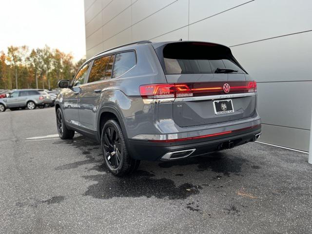 new 2025 Volkswagen Atlas car, priced at $43,301