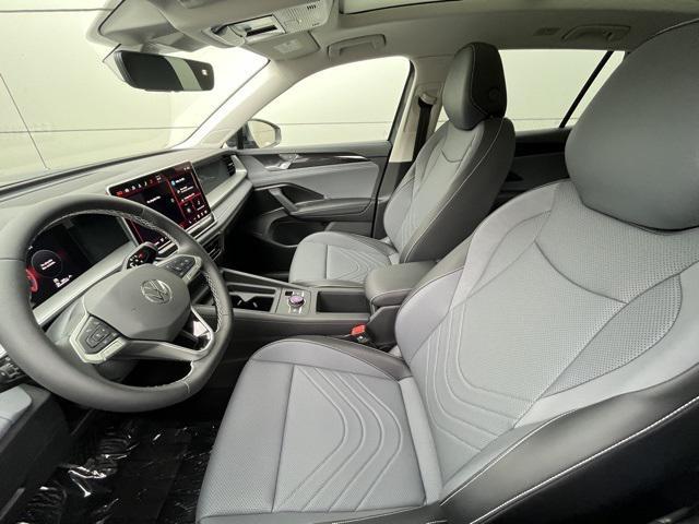 new 2025 Volkswagen Tiguan car, priced at $35,303