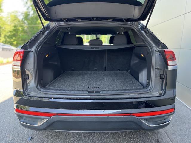 used 2021 Volkswagen Atlas Cross Sport car, priced at $20,135