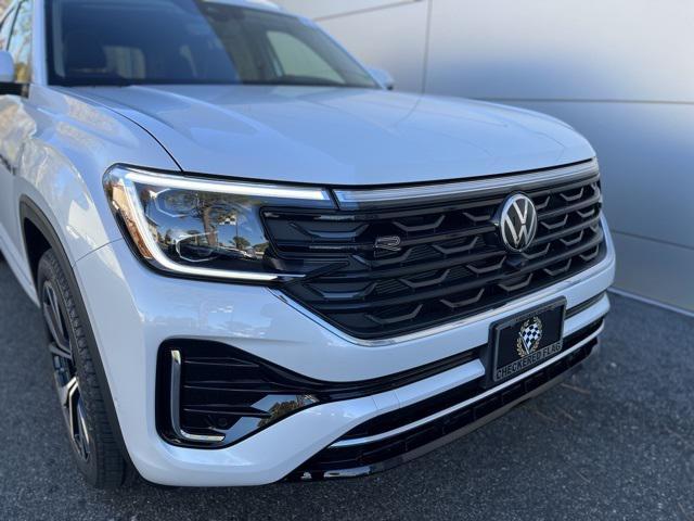new 2026 Volkswagen Atlas car, priced at $55,336