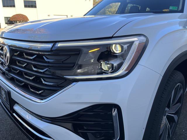 new 2026 Volkswagen Atlas car, priced at $55,336