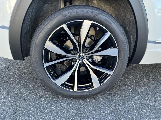 new 2026 Volkswagen Atlas car, priced at $55,336