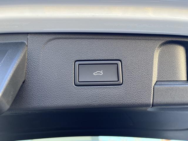 new 2026 Volkswagen Atlas car, priced at $55,336