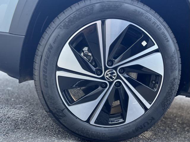new 2025 Volkswagen Taos car, priced at $31,816