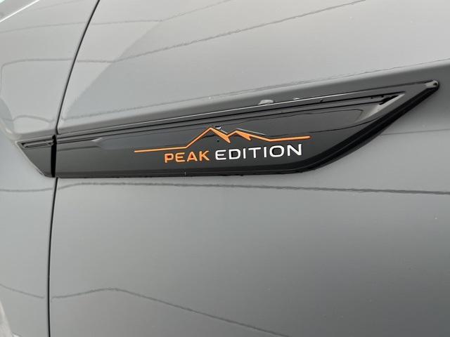 new 2025 Volkswagen Atlas car, priced at $43,924