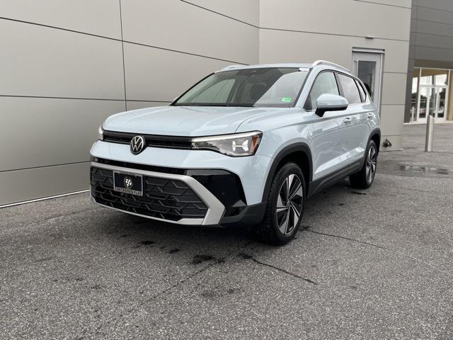 new 2025 Volkswagen Taos car, priced at $29,595