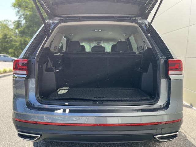 new 2025 Volkswagen Atlas car, priced at $38,139