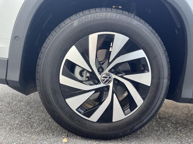 new 2025 Volkswagen Tiguan car, priced at $29,797