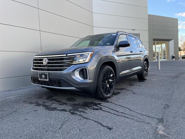 new 2024 Volkswagen Atlas car, priced at $41,253