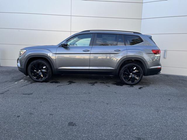 new 2024 Volkswagen Atlas car, priced at $41,253