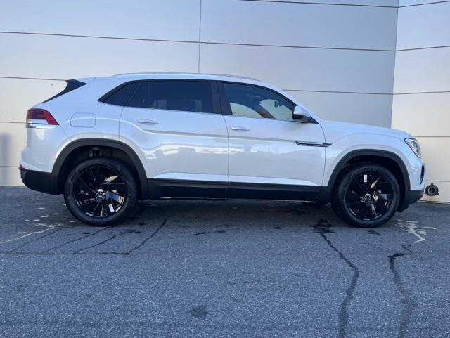 new 2026 Volkswagen Atlas Cross Sport car, priced at $46,876