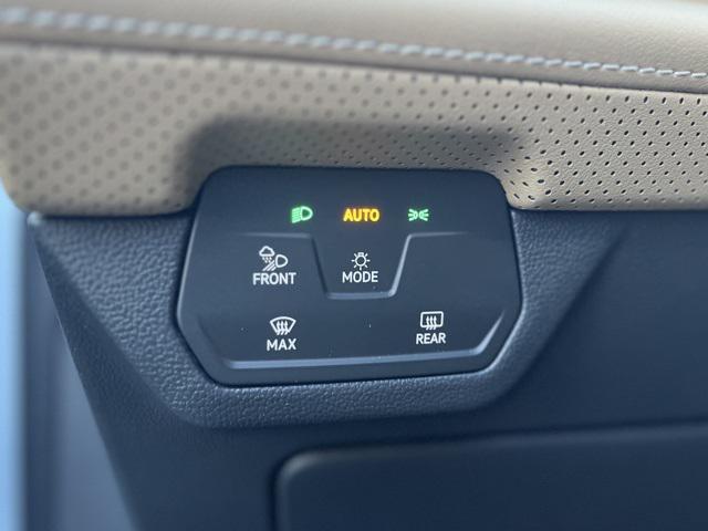 new 2026 Volkswagen Atlas Cross Sport car, priced at $46,876