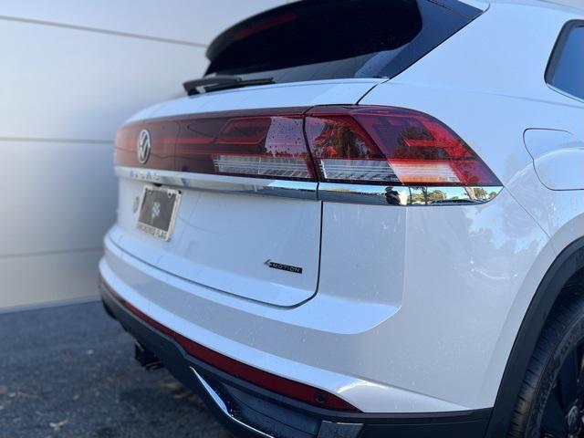 new 2026 Volkswagen Atlas Cross Sport car, priced at $46,876