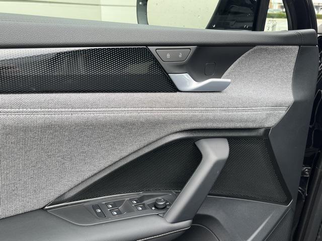 new 2026 Volkswagen Tiguan car, priced at $33,924