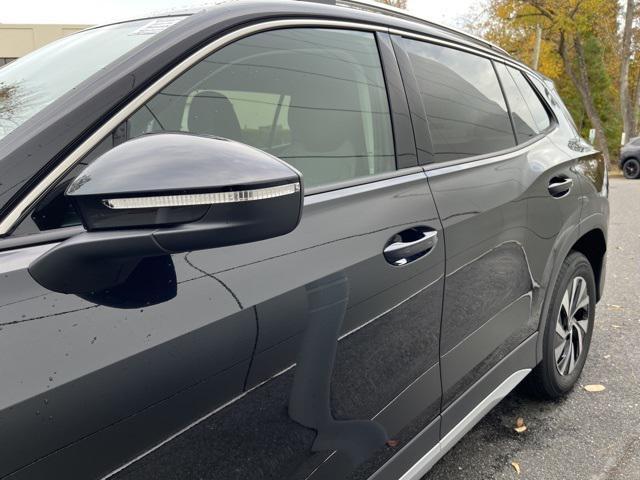 new 2026 Volkswagen Tiguan car, priced at $33,924