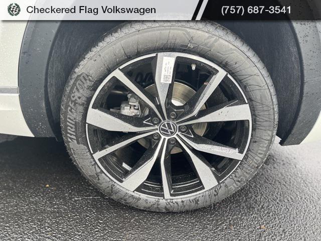 new 2026 Volkswagen Atlas car, priced at $53,608