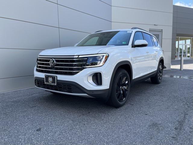 new 2025 Volkswagen Atlas car, priced at $40,653