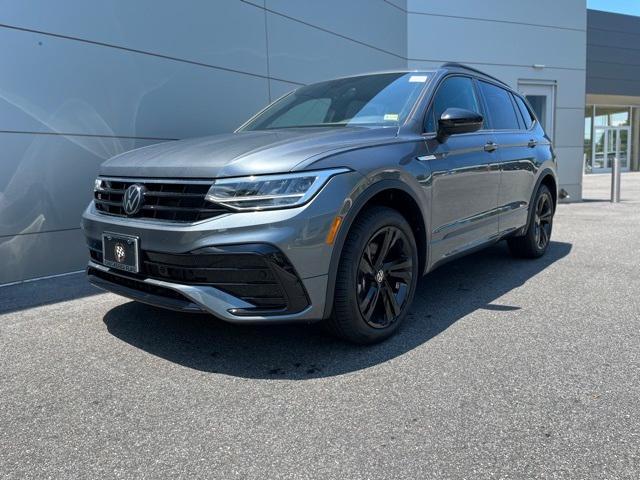 new 2024 Volkswagen Tiguan car, priced at $35,528