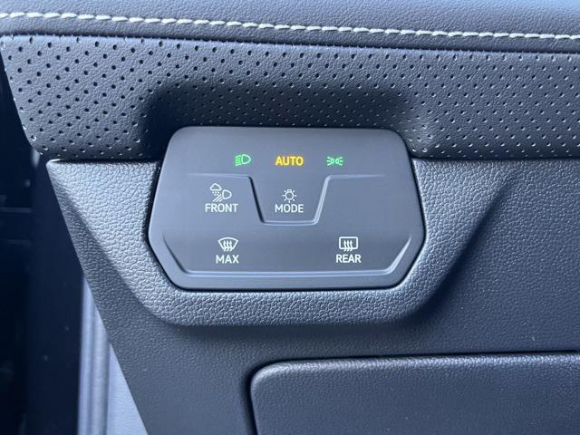 new 2026 Volkswagen Atlas Cross Sport car, priced at $53,772