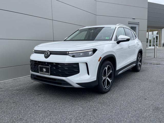 new 2025 Volkswagen Tiguan car, priced at $31,861