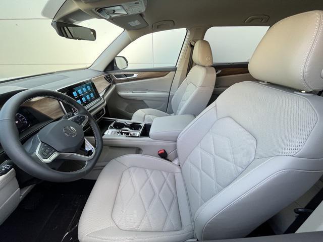 new 2025 Volkswagen Atlas car, priced at $41,580
