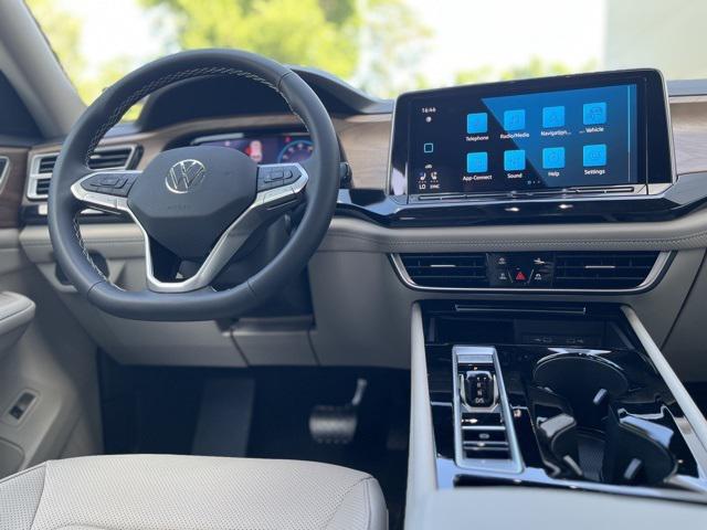 new 2025 Volkswagen Atlas car, priced at $41,580