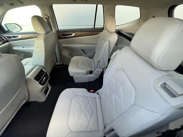 new 2025 Volkswagen Atlas car, priced at $41,580