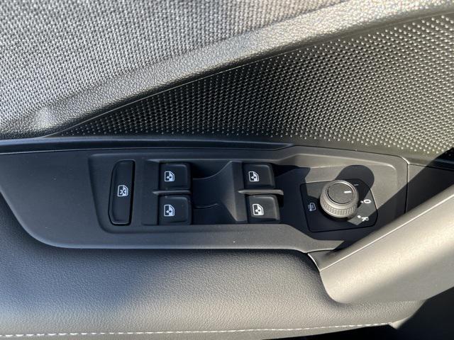 new 2026 Volkswagen Tiguan car, priced at $32,681