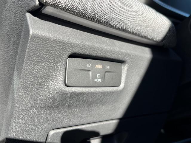 new 2026 Volkswagen Tiguan car, priced at $32,681