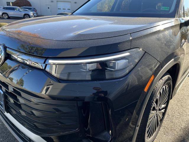 new 2026 Volkswagen Tiguan car, priced at $32,681