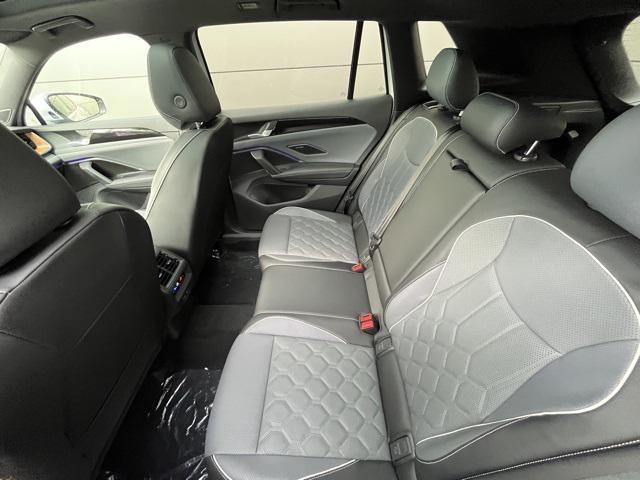 new 2025 Volkswagen Tiguan car, priced at $42,673