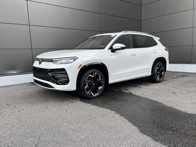 new 2025 Volkswagen Tiguan car, priced at $42,673