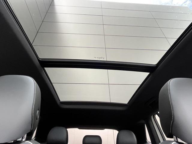 new 2025 Volkswagen Tiguan car, priced at $42,673