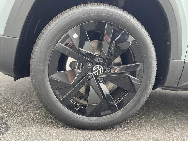 new 2025 Volkswagen Taos car, priced at $30,516