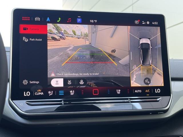 new 2025 Volkswagen ID.4 car, priced at $52,385