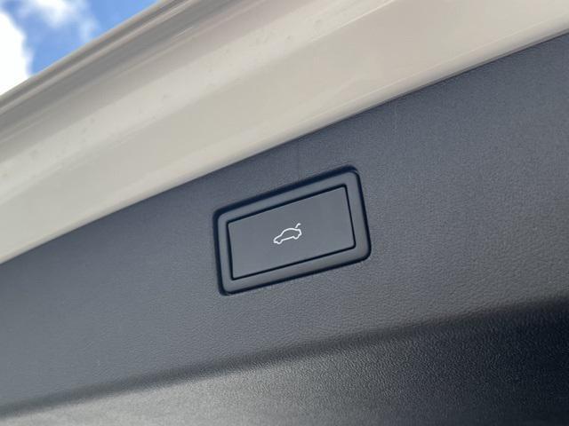 new 2025 Volkswagen Tiguan car, priced at $31,861