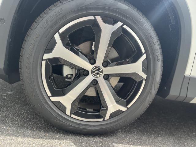 new 2025 Volkswagen Tiguan car, priced at $31,861