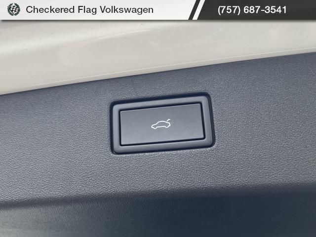 new 2025 Volkswagen Tiguan car, priced at $30,108