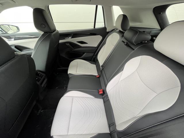 new 2025 Volkswagen Tiguan car, priced at $31,082