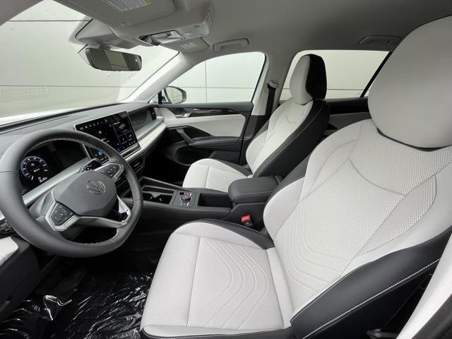 new 2025 Volkswagen Tiguan car, priced at $31,082