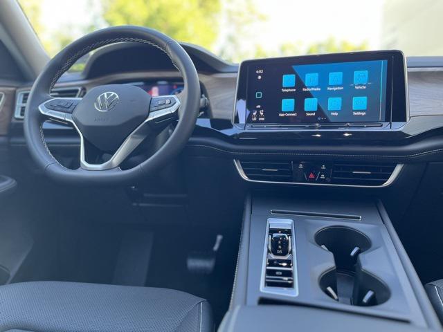 new 2026 Volkswagen Atlas car, priced at $41,670