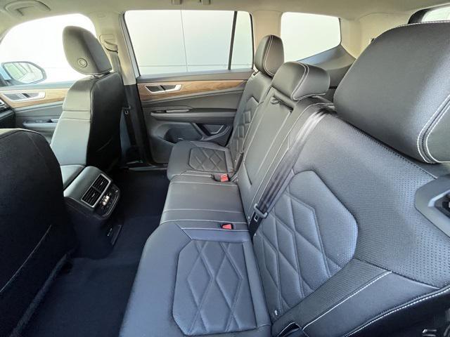 new 2026 Volkswagen Atlas car, priced at $41,670