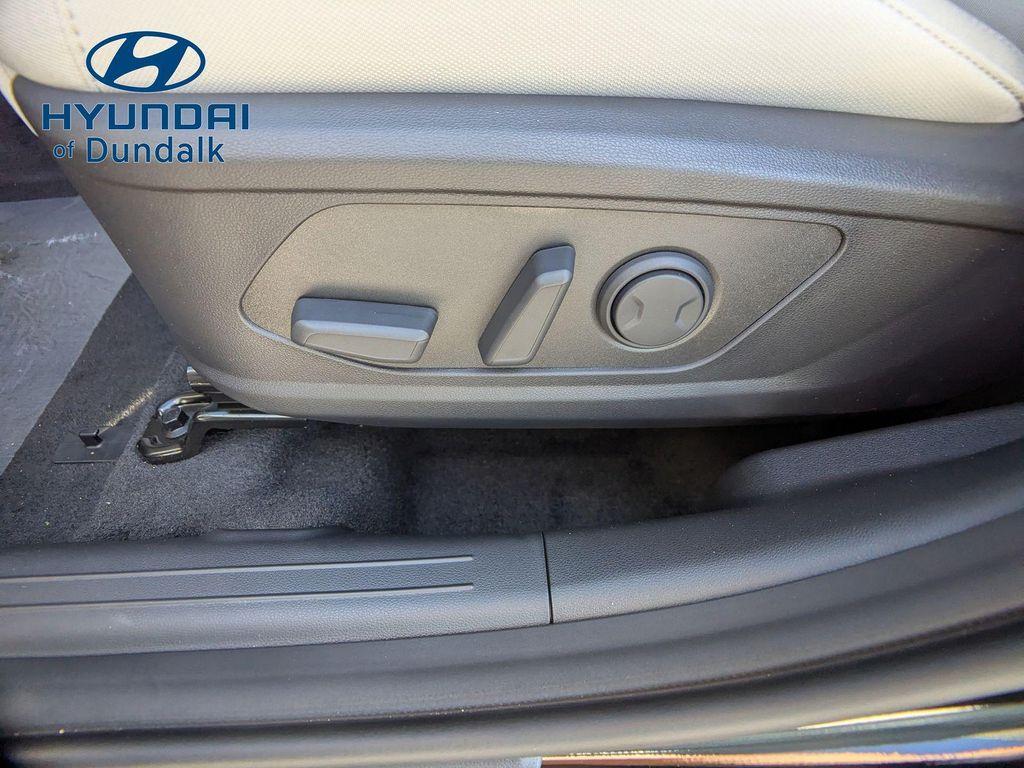 new 2026 Hyundai TUCSON Hybrid car, priced at $32,420