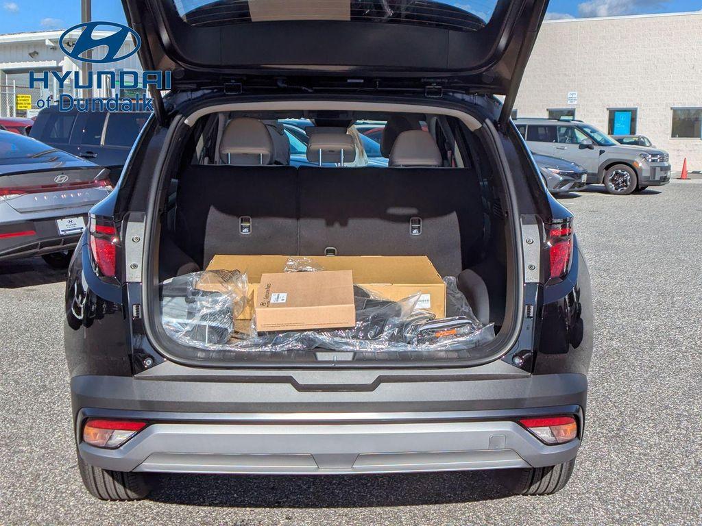 new 2026 Hyundai TUCSON Hybrid car, priced at $32,420