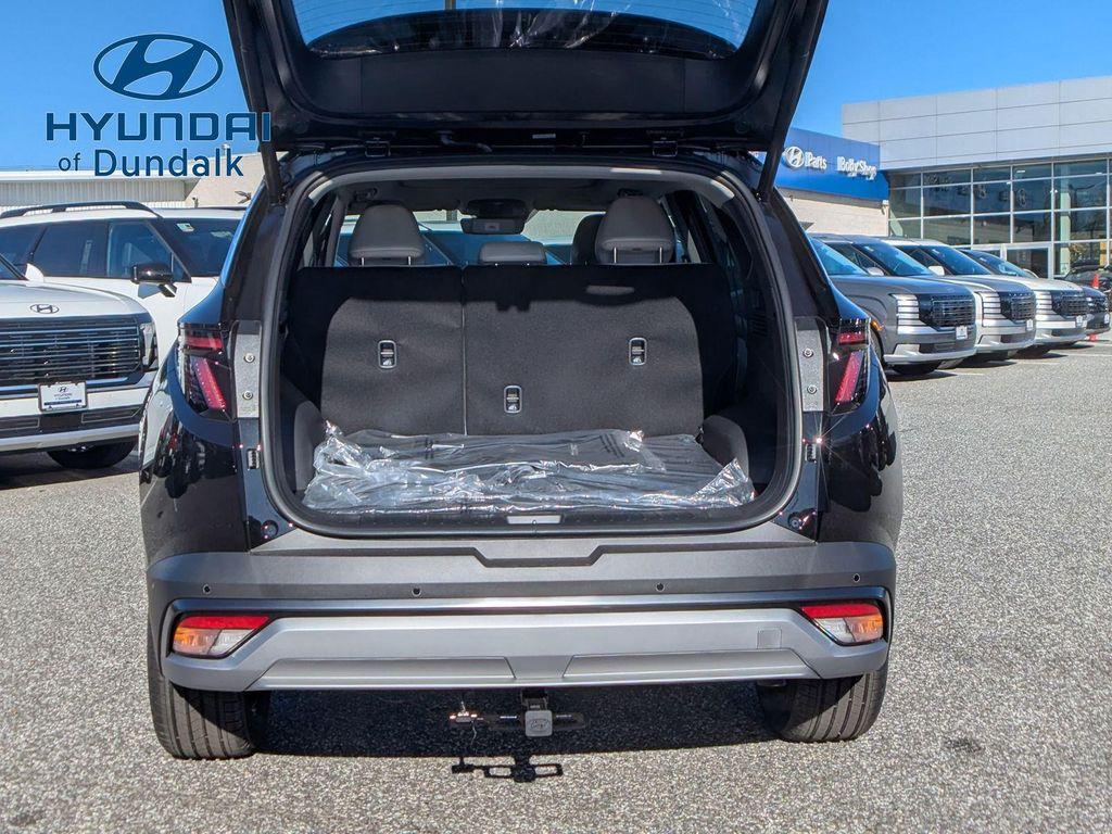 new 2026 Hyundai TUCSON Hybrid car, priced at $40,571