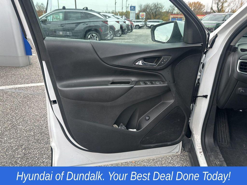 used 2022 Chevrolet Equinox car, priced at $17,000